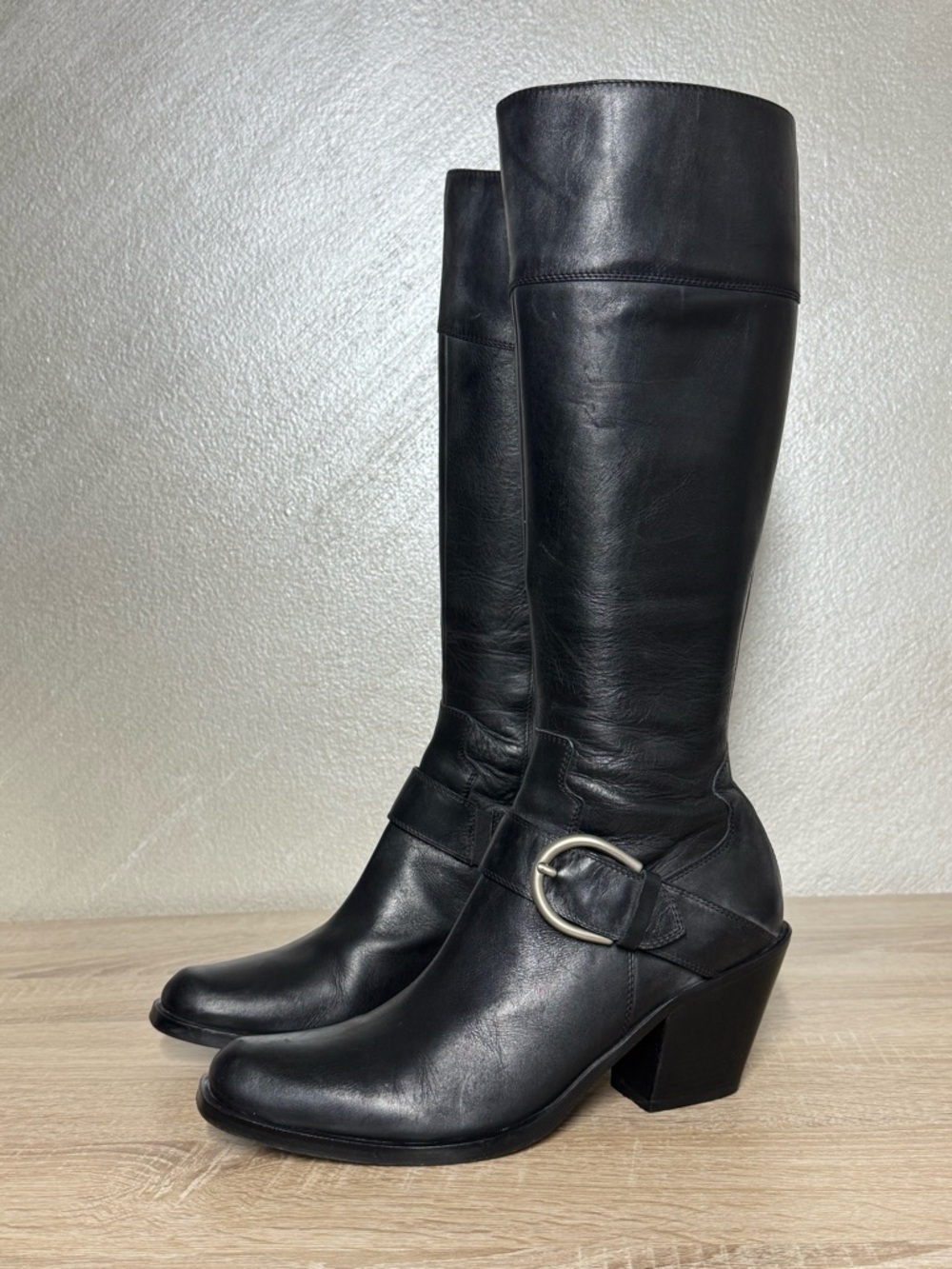 Donald J Pliner "Nari" black leather knee-high boots Size 9M western style boho